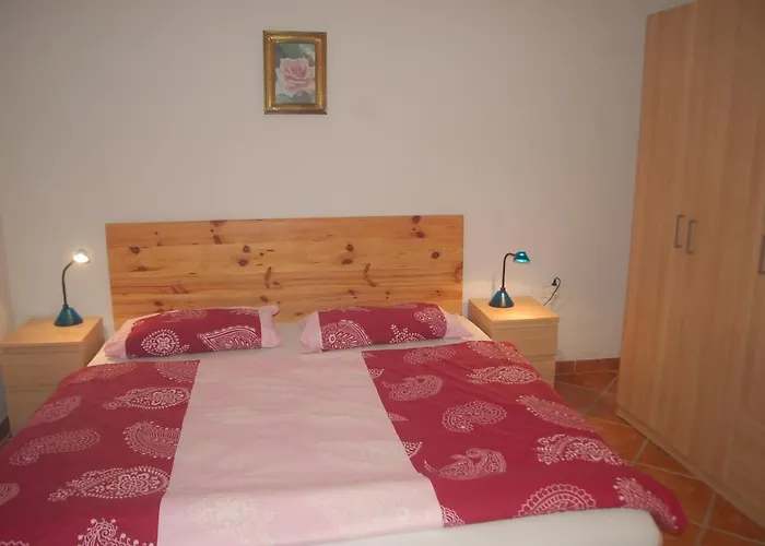 Casa Del Mar Apartment